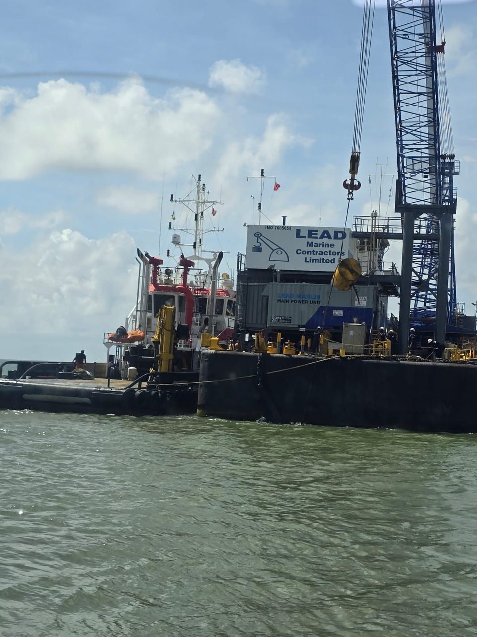 Heavy Lift & Marine Installation